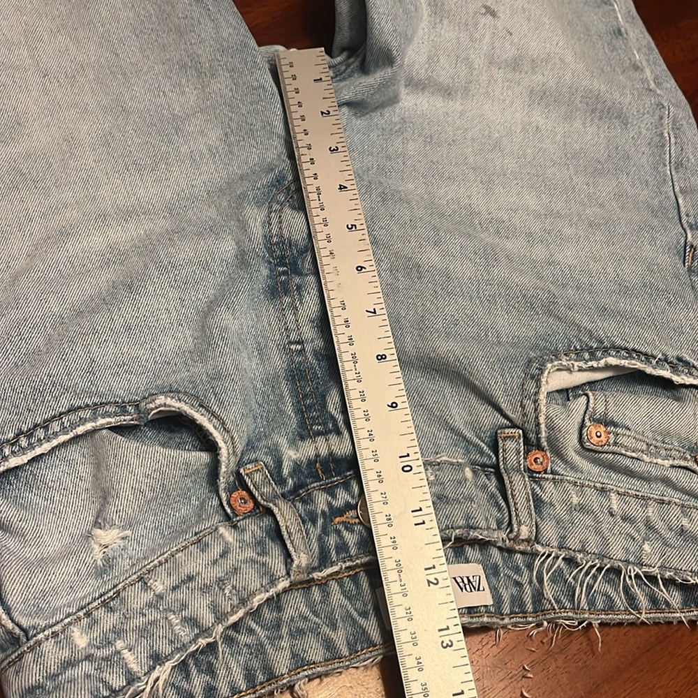 Zara High Waist Jeans size 8 with distressing light wash - Picture 12 of 12